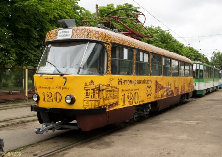 Трамвай Tatra T4SU